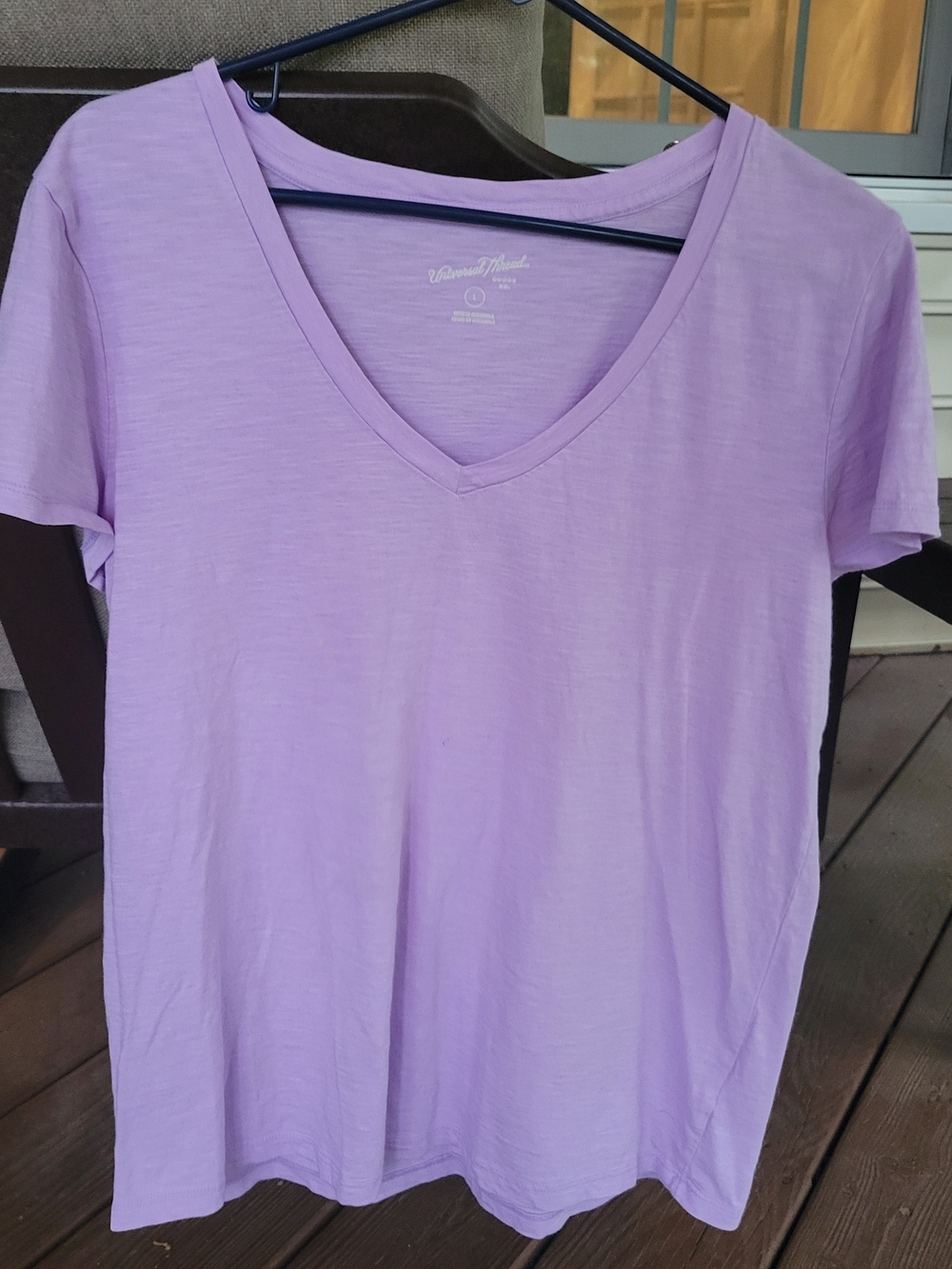 Universal Thread
Women's Short Sleeve Iconic V-Neck T-Shirt - Universal Thread™